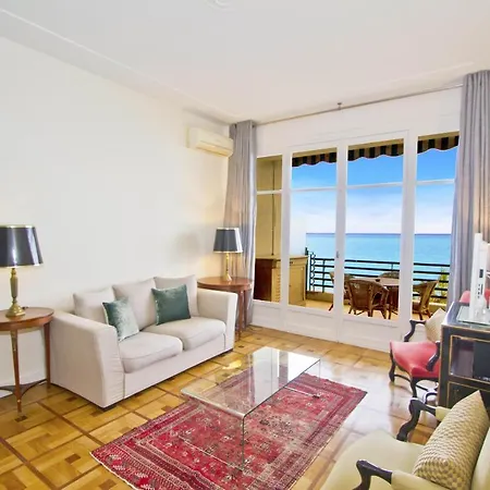 Beachside Panoramic - Promenade