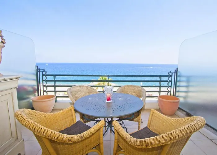 Beachside Panoramic - Promenade Nice