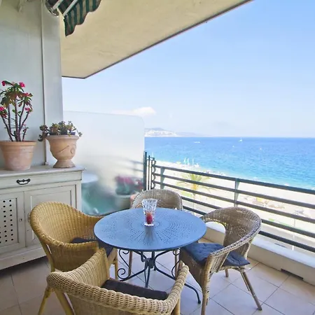 Beachside Panoramic - Promenade *